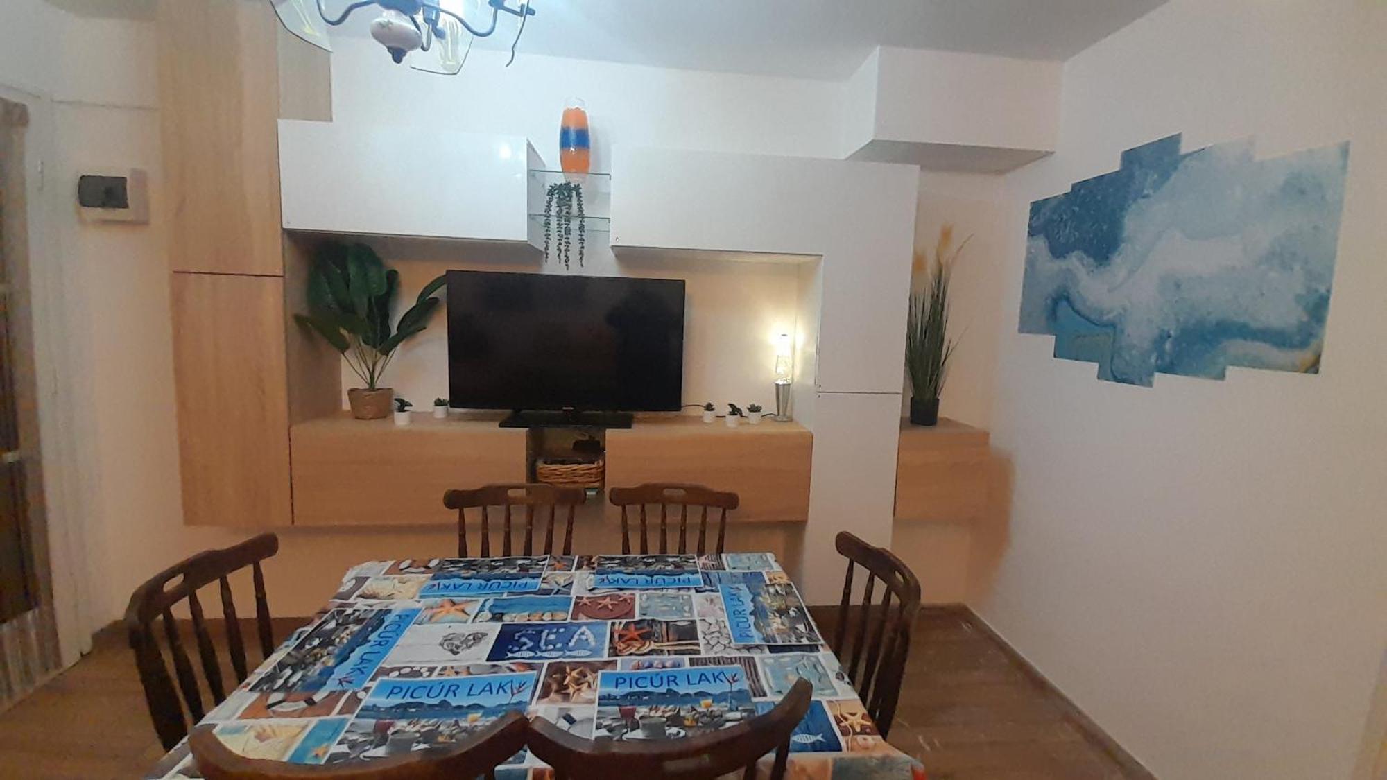 הוילה שיופוק Picur Lak מראה חיצוני תמונה